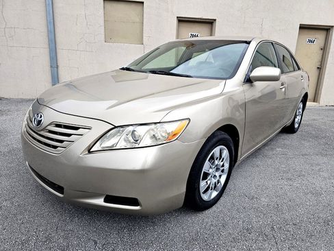 Used 2007 Toyota Camry LE image 14