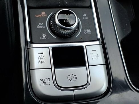 Used 2021 Kia Telluride LX AWD/4WD image 20