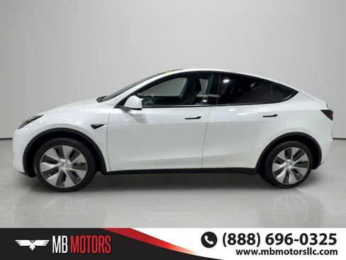 Used 2023 Tesla Model Y Long Range AWD/4WD image 8