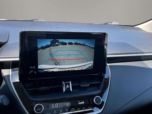 Used 2024 Toyota Corolla LE FWD image 13