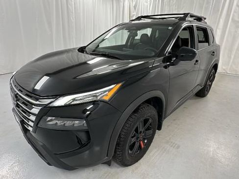 Certified 2025 Nissan Rogue SV AWD/4WD image 7