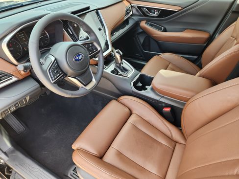 Used 2025 Subaru Outback Touring XT image 16