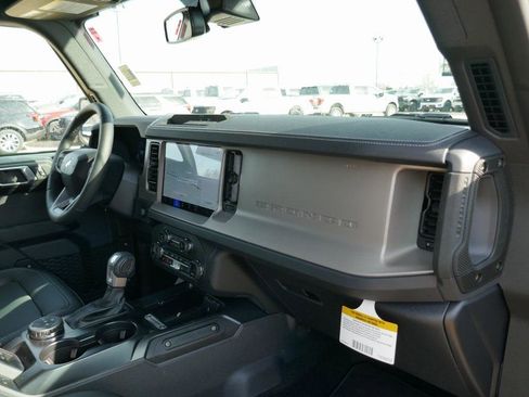New 2025 Ford Bronco Outer Banks image 10
