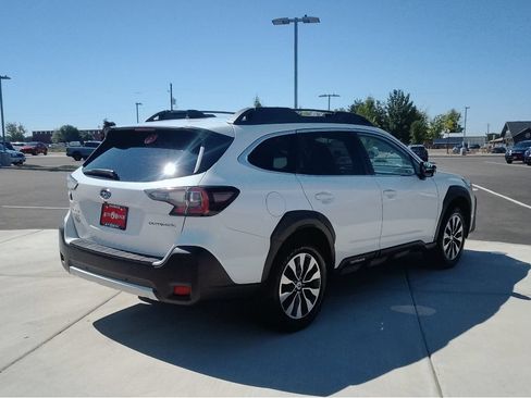 Certified 2024 Subaru Outback Limited AWD/4WD image 3