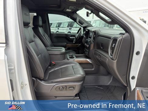 Used 2021 Chevrolet Silverado 1500 High Country w/ Technology Package image 19