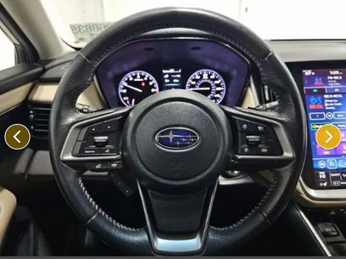 Used 2022 Subaru Outback Premium image 9