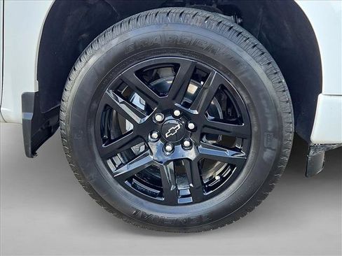 Certified 2026 Chevrolet Silverado 1500 Custom w/ LPO, Dark Essentials Package RWD image 23