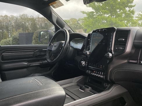 Used 2022 RAM 1500 Limited w/ Night Edition image 6