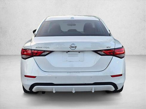 Used 2023 Nissan Sentra SV w/ SV Premium Package FWD image 4