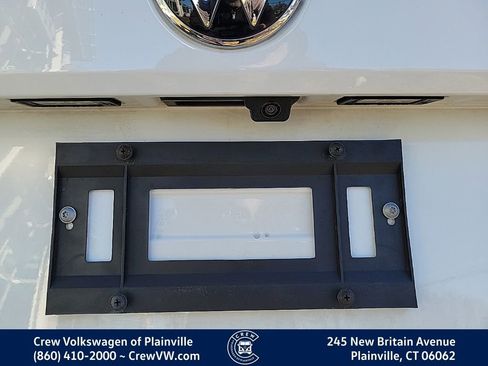 Certified 2023 Volkswagen Taos SE image 29