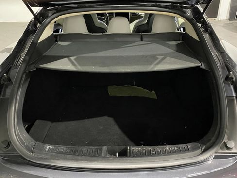 Used 2015 Tesla Model S 70D image 8