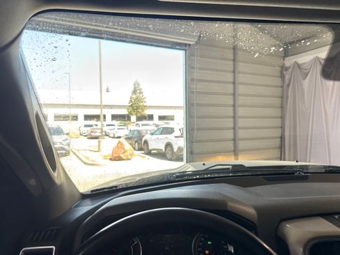 Used 2017 RAM 1500 Big Horn RWD image 25