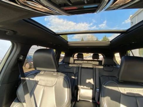 Used 2022 Jeep Grand Cherokee L Overland w/ Luxury Tech Group IV image 29