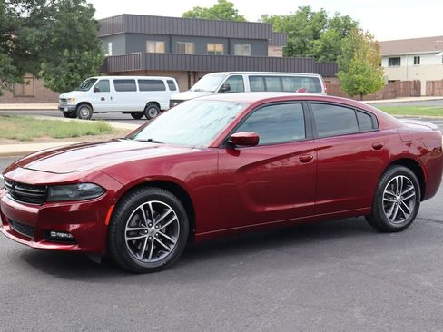 Used 2019 Dodge Charger SXT w/ Cold Weather Package image 10