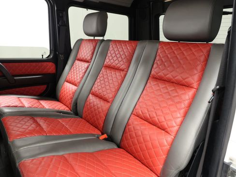 Used 2013 Mercedes-Benz G 550 image 3