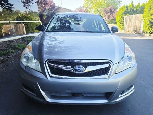 Used 2011 Subaru Legacy 2.5i AWD/4WD image 8