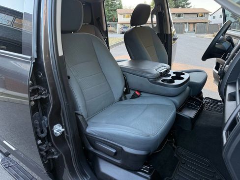 Used 2017 RAM 2500 Tradesman w/ Chrome Appearance Group image 11