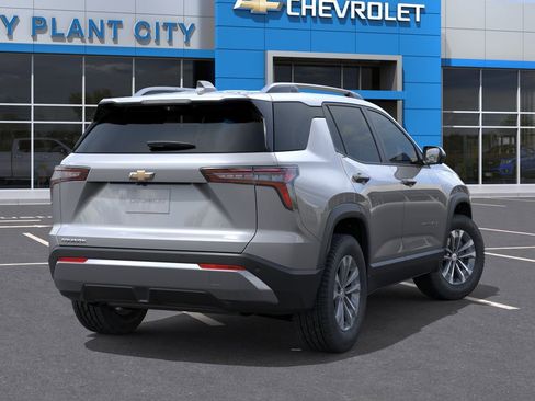 New 2026 Chevrolet Equinox LT FWD image 4