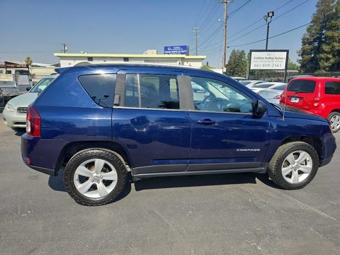Used 2016 Jeep Compass Sport w/ Power Value Group AWD/4WD image 3