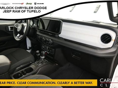 Used 2025 Jeep Wrangler Unlimited Sahara w/ Safety Group AWD/4WD image 39