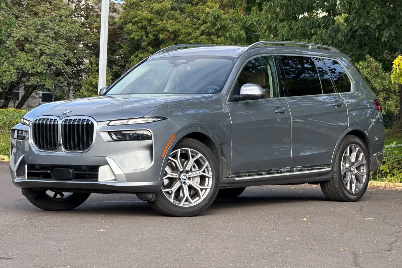 Used 2026 BMW X7 xDrive40i AWD/4WD image 1