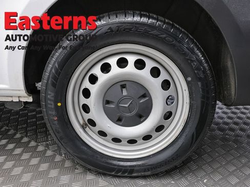 Used 2023 Mercedes-Benz Metris image 8