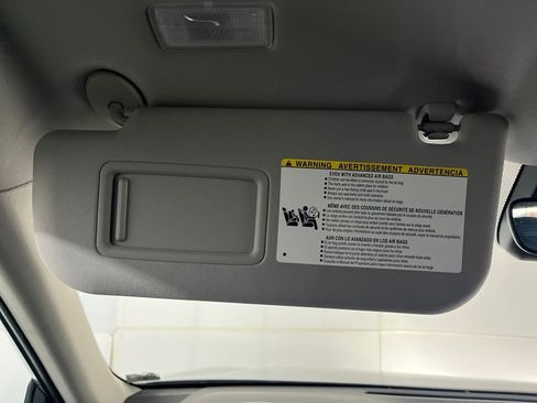 Used 2025 Toyota Grand Highlander AWD image 76