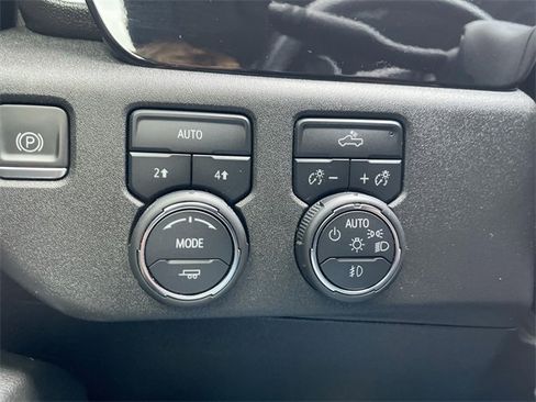 Certified 2023 Chevrolet Silverado 1500 RST w/ Convenience Package II image 17