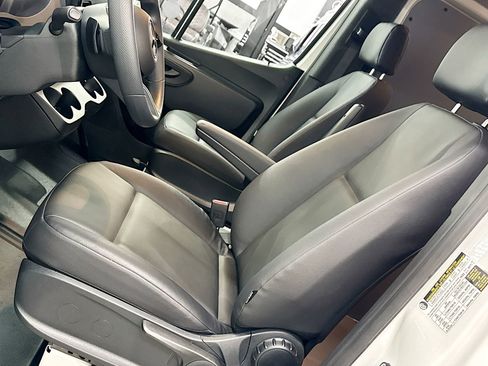 Used 2026 Mercedes-Benz Sprinter 2500 image 19