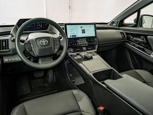 Used 2023 Toyota bZ4X AWD w/ Weather Package image 4