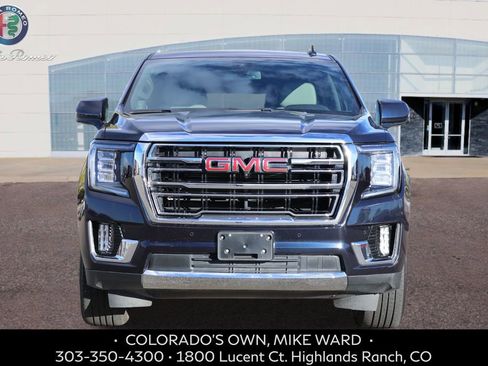 Used 2021 GMC Yukon XL SLT w/ SLT Premium Package image 9