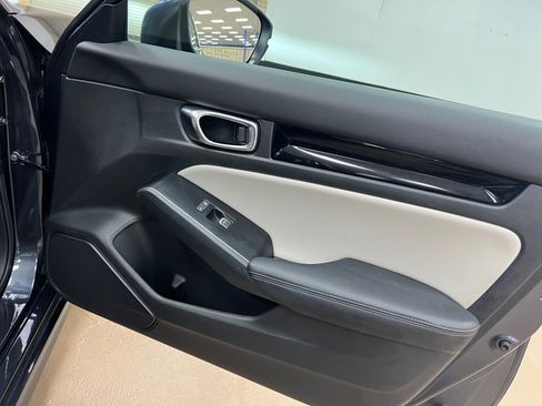 Certified 2024 Honda Civic Touring image 31