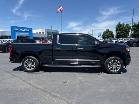 Used 2024 Chevrolet Silverado 1500 High Country w/ Technology Package AWD/4WD image 8
