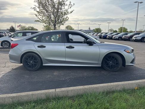 Used 2023 Honda Civic Sport image 10