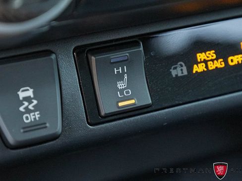 Used 2025 Toyota RAV4 XLE w/ Weather Package AWD/4WD image 7
