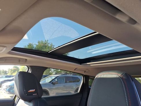 New 2026 Nissan Kicks SR w/ SR Premium Package image 10