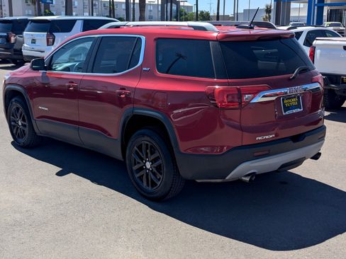 Used 2019 GMC Acadia SLT FWD image 4