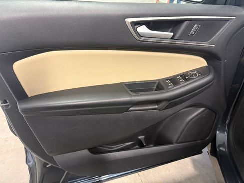 Used 2022 Ford Edge SEL AWD/4WD image 23