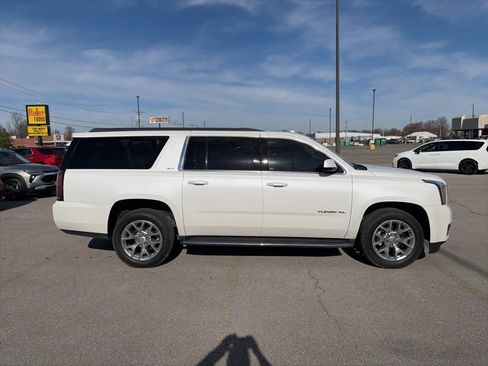 Used 2018 GMC Yukon XL SLT w/ Open Road Package image 7