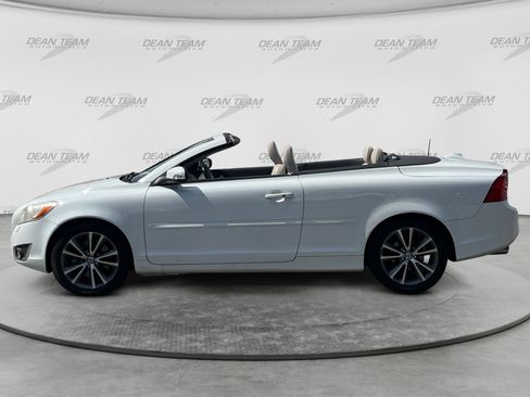 Used 2013 Volvo C70 T5 FWD image 4