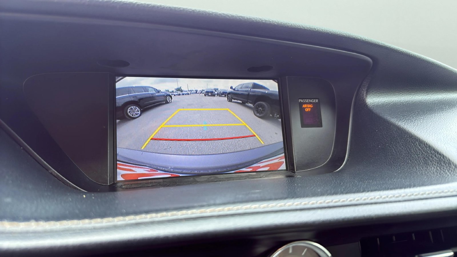 Used 2015 Lexus ES 350 w/ Premium Package FWD image 22