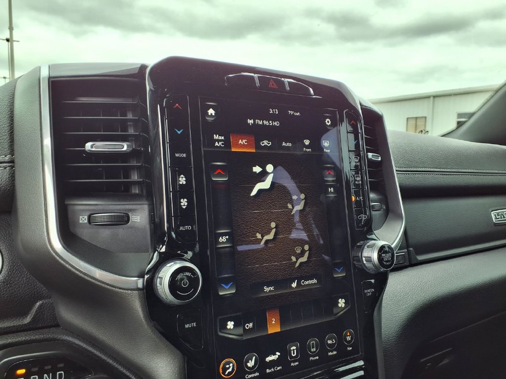 Used 2021 RAM 1500 Laramie w/ Sport Appearance Package AWD/4WD image 4