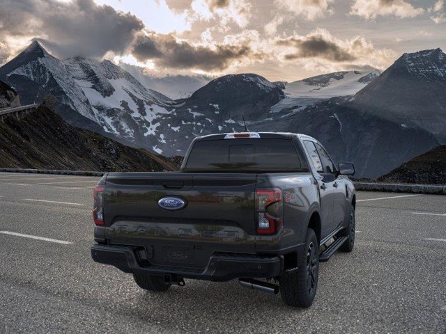 New 2026 Ford Ranger Lariat w/ FX4 Off-Road Package AWD/4WD image 8