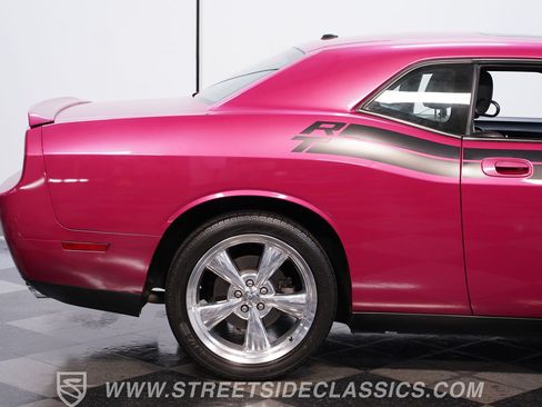 Used 2010 Dodge Challenger R/T RWD image 23