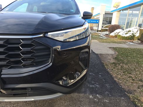 Used 2025 Ford Escape ST-Line image 10