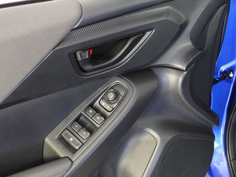 Certified 2025 Subaru Crosstrek 2.0i Premium image 12