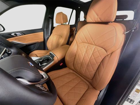 New 2026 BMW X5 xDrive40i w/ Climate Comfort Package AWD/4WD image 20