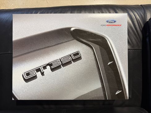 Used 2017 Ford Mustang Shelby GT350R w/ GT350R Equipment Group 920A RWD image 37