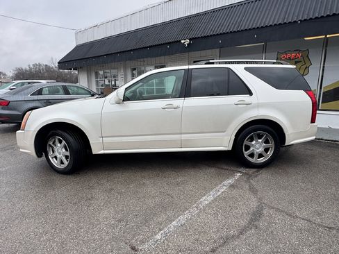 Used 2005 Cadillac SRX V8 w/ Preferred Equipment Group image 3