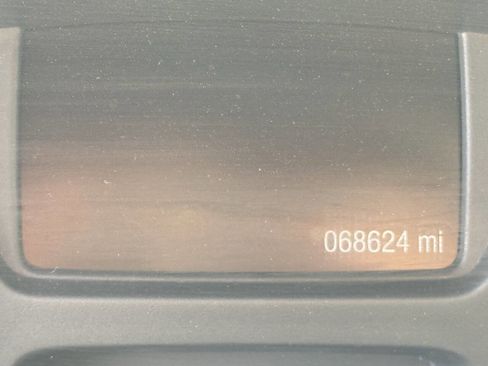 Used 2018 Ford Transit 150 XLT image 10